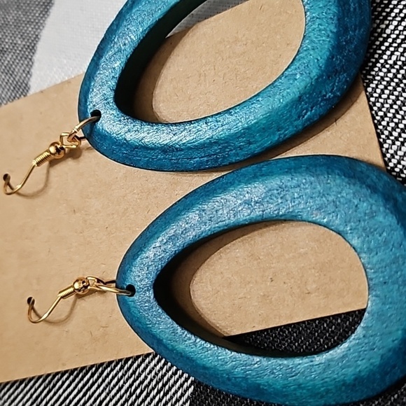 Handmade New Turquoise Wooden Oval Cut Out Dangle Earrings - Picture 2 of 3